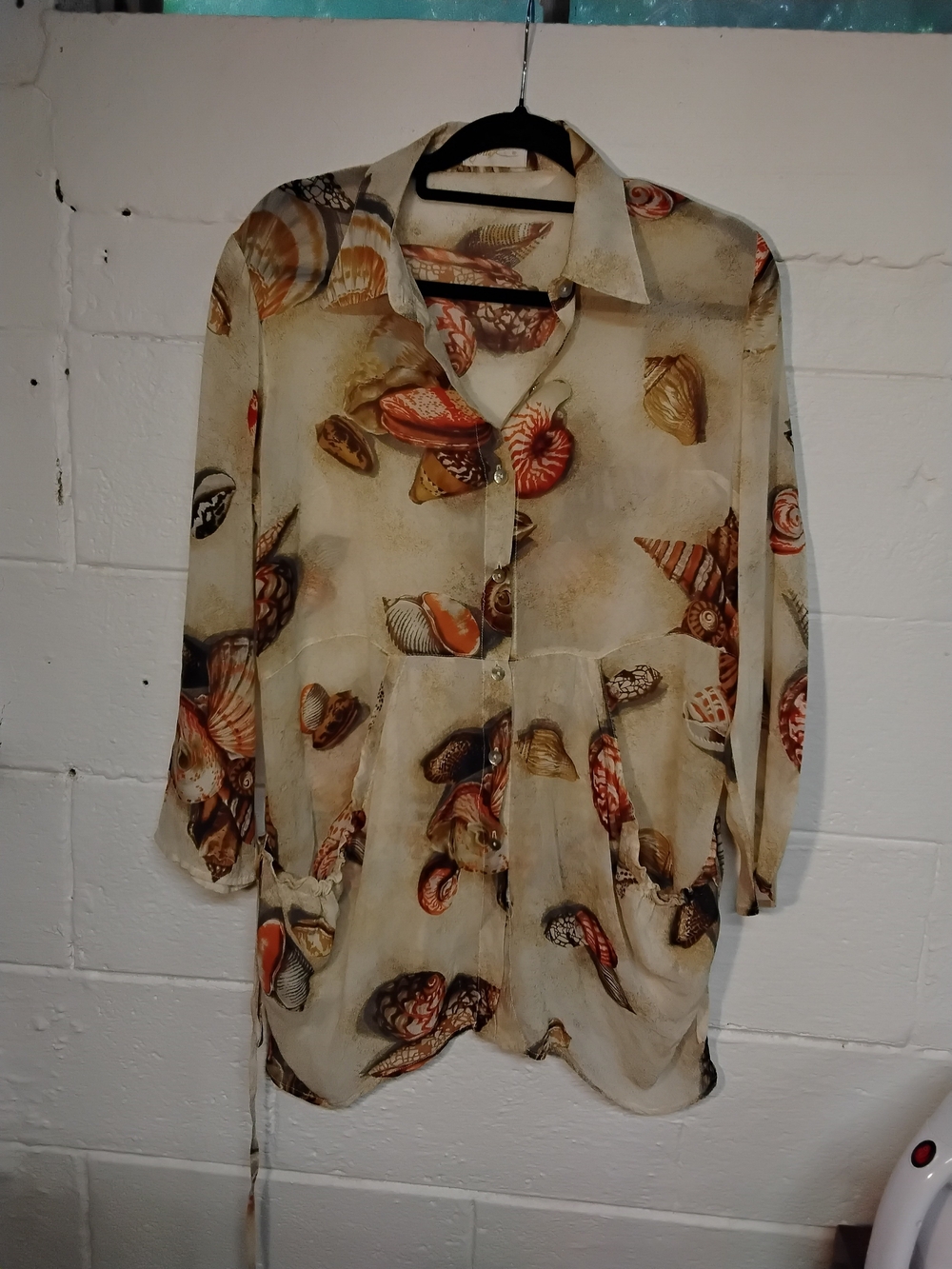 Seashell Print Button-Up Blouse in Beige and Rust